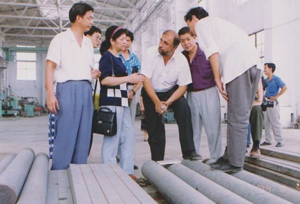 （1）1994年8月9日，向加拿大客商介紹產品_副本